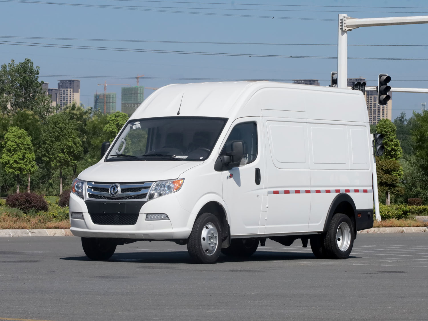 東風御風V9面包冷藏車