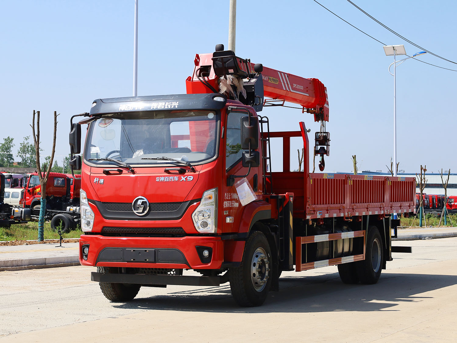 陜汽軒德X9單排上裝三一8噸直臂式吊機