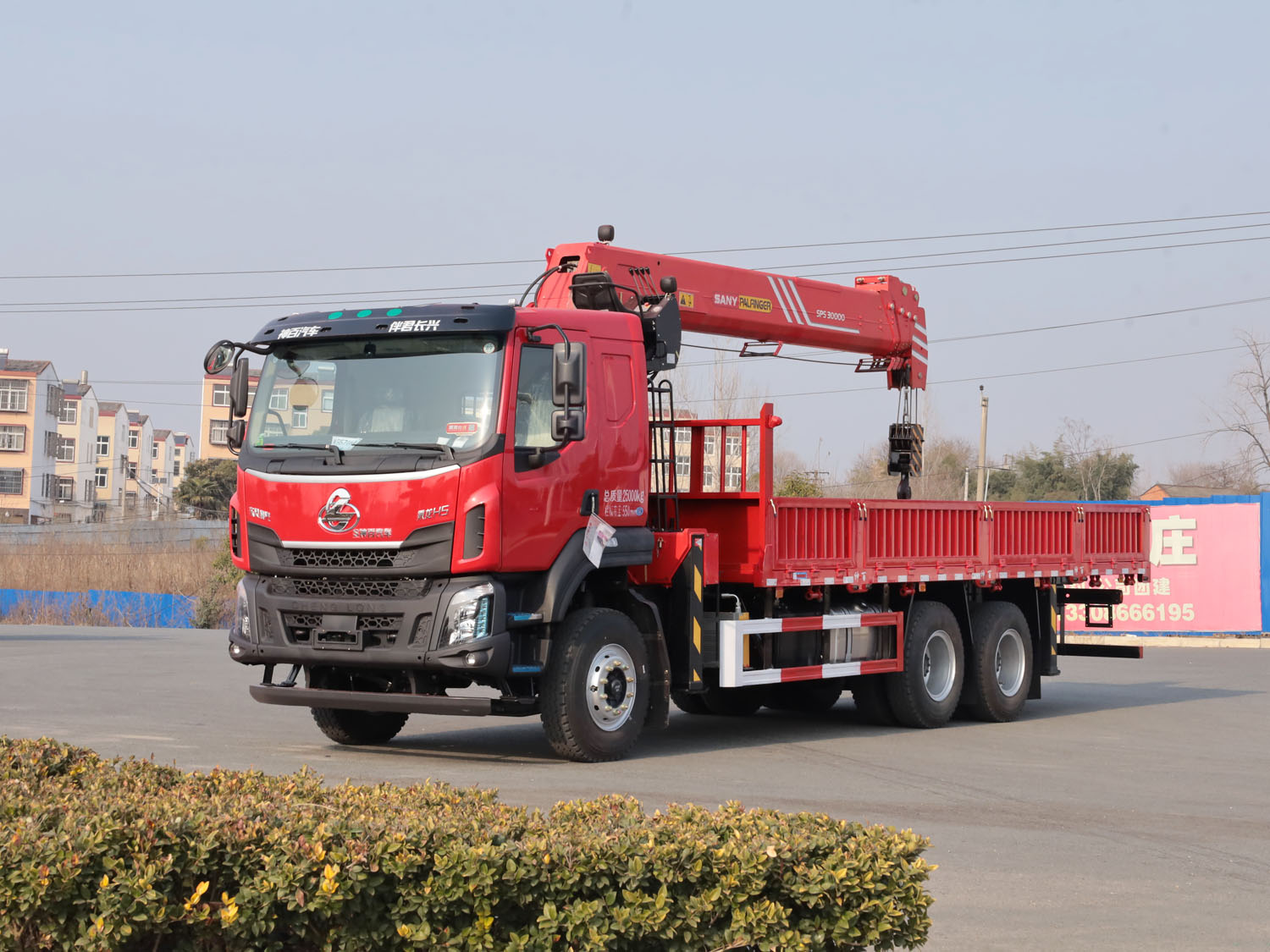 東風柳汽乘龍H5后雙橋上裝三一12噸直臂式吊機（短軸距）