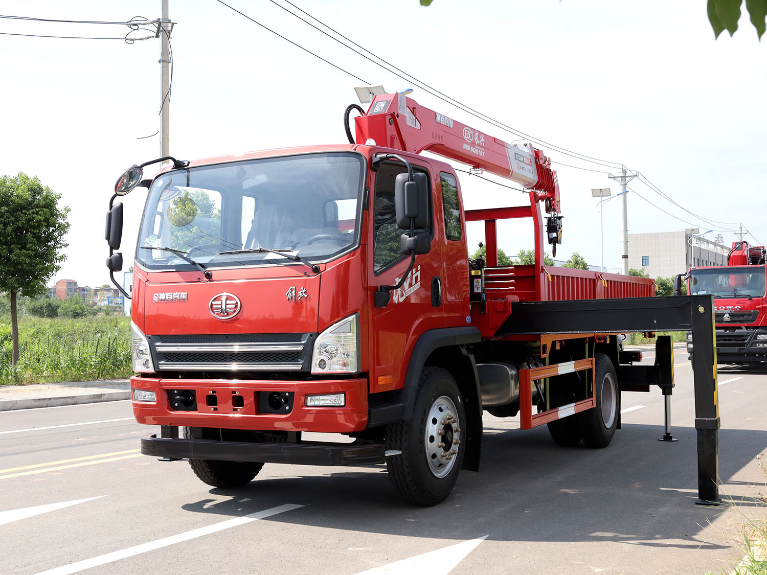 解放虎VH排半上裝長興6.3噸直臂式吊機