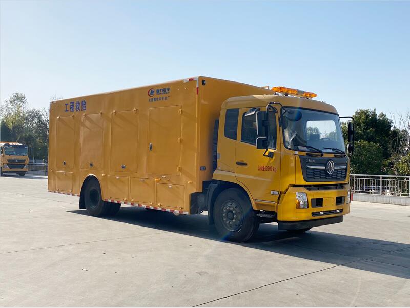 天錦4000方排水型救險車