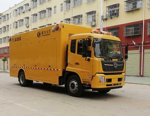 天錦3000方排水型救險車